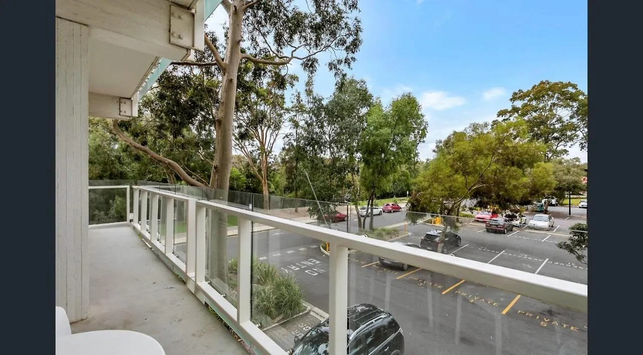 Luxury 2 Bedroom Suite Near Adelaide With A Car Park Broadview Apartment