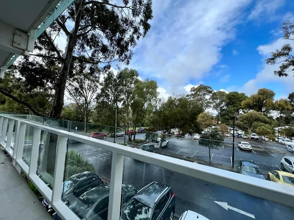 Luxury 2 Bedroom Suite Near Adelaide With A Car Park Broadview